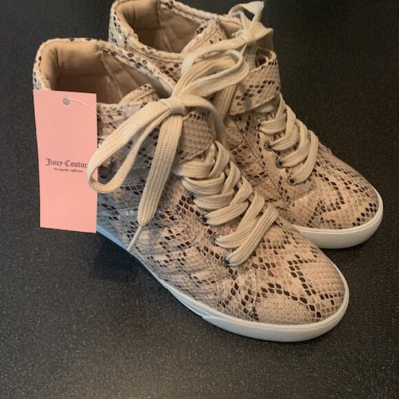 NWT - Juicy Couture Women's Wedge Sneakers - Picture 8 of 9